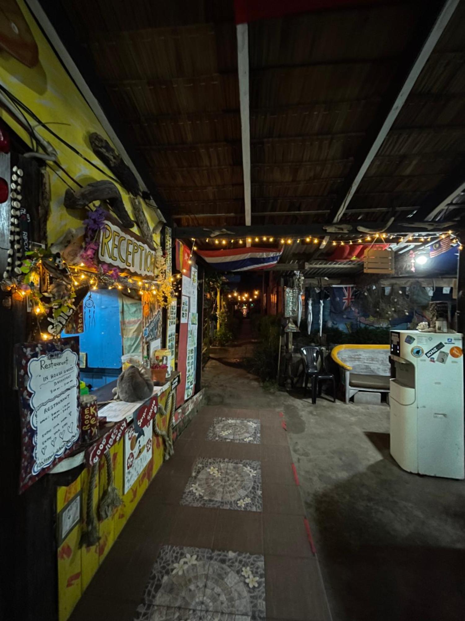 Beach Shack Chalet - Garden View Aframe Small Unit Kampong Juara Экстерьер фото